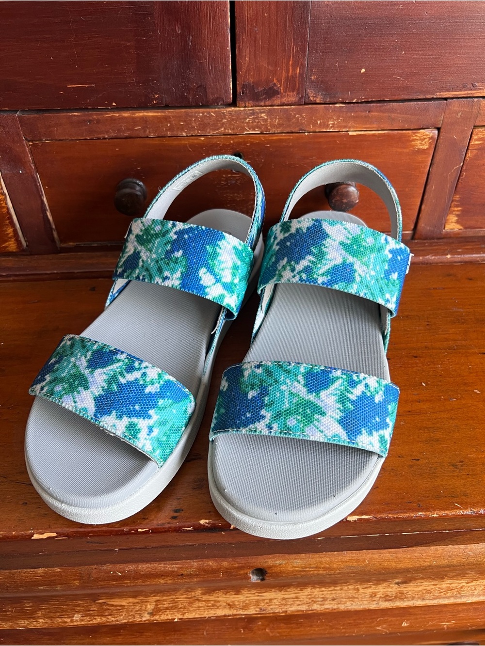 Keen Women’s Blue & Teal Patterned Double strap Sandals